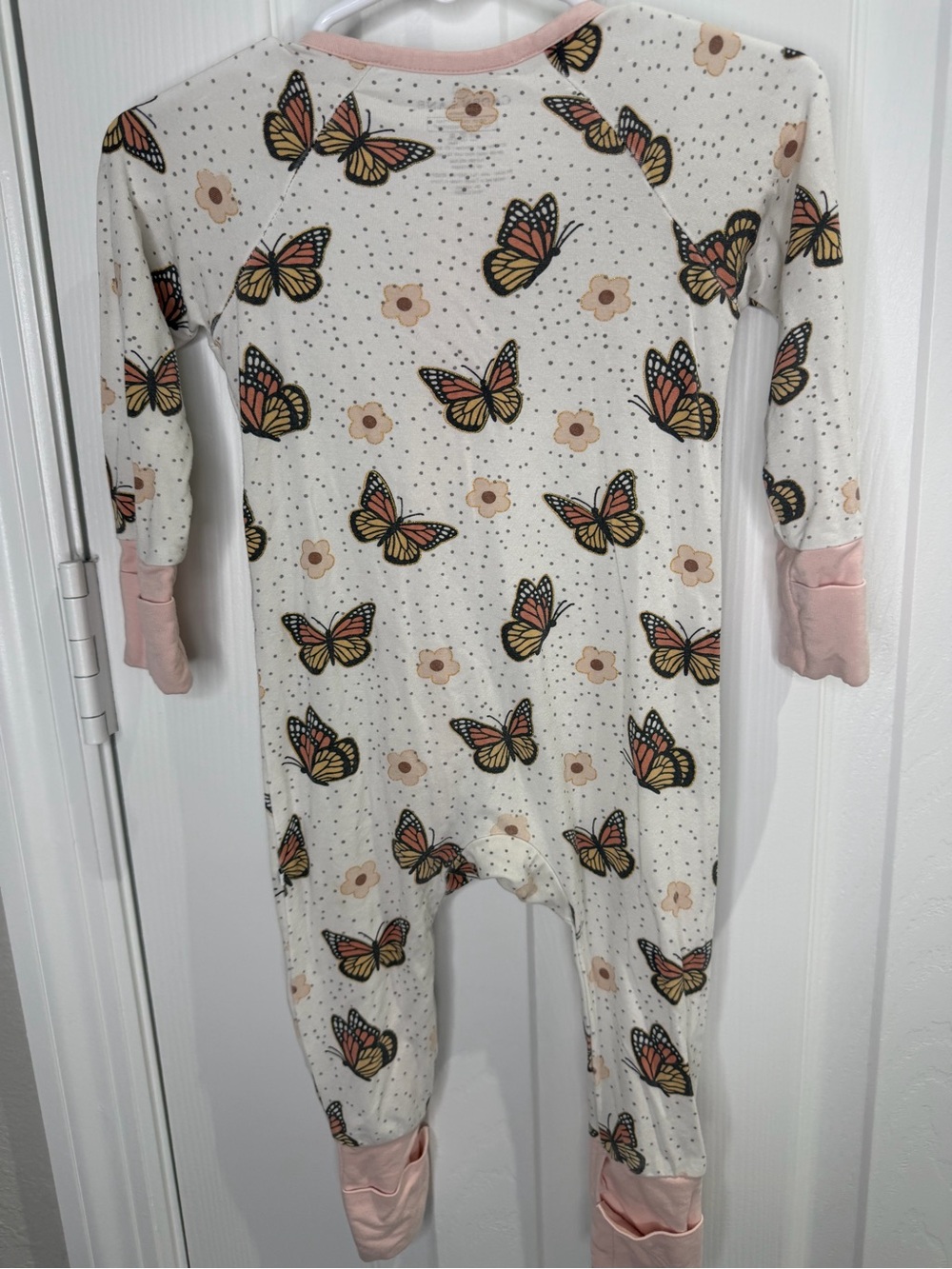 Caden Lane Bamboo White Butterfly Zip Footie with Pink Trim 3-6 months - Picture 3 of 6